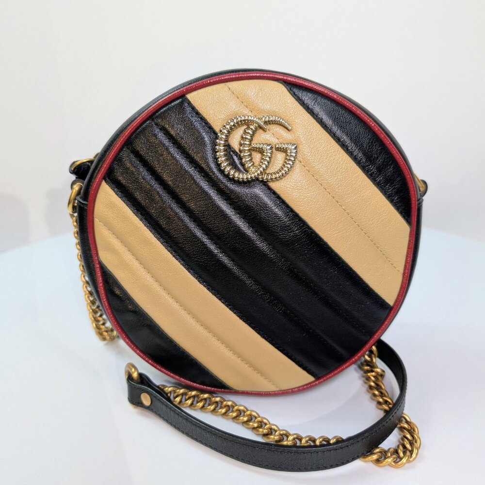 Gucci Beige and Black GG Marmont Round Mini Bag - Picture 4 of 13